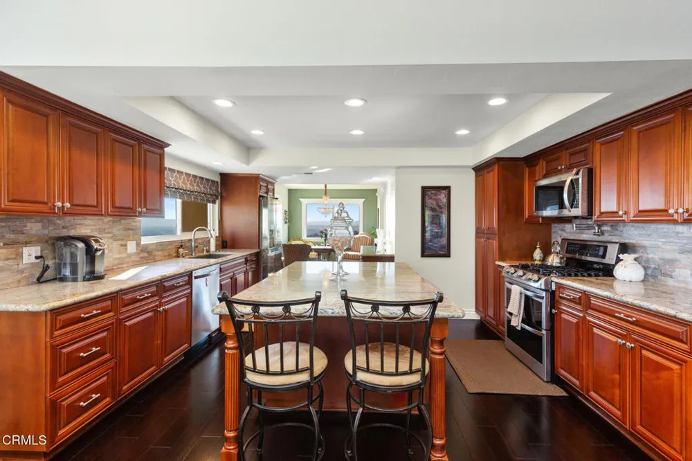 1234 E Tujunga Avenue Burbank, CA 91501