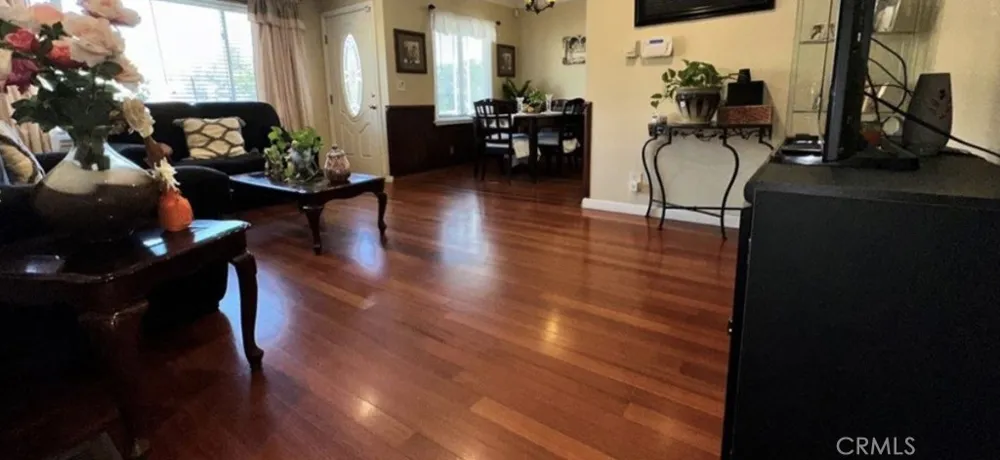 7517 Ontario Street Sun Valley, CA 91504