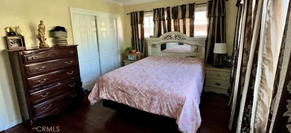 7517 Ontario Street Sun Valley, CA 91504