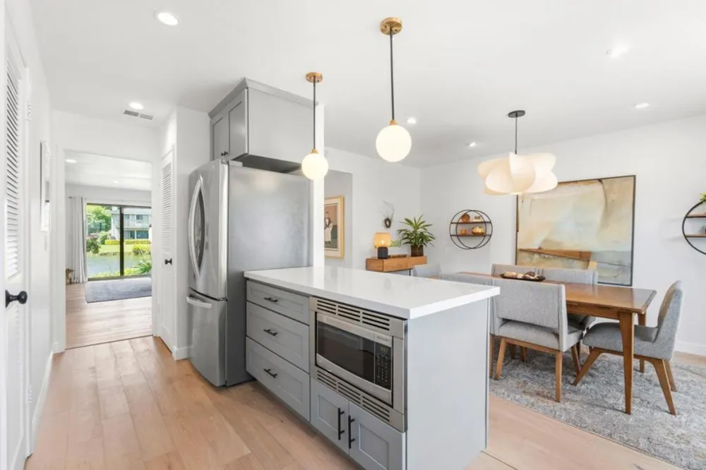 3850 Rio Road #42 Carmel, CA 93923