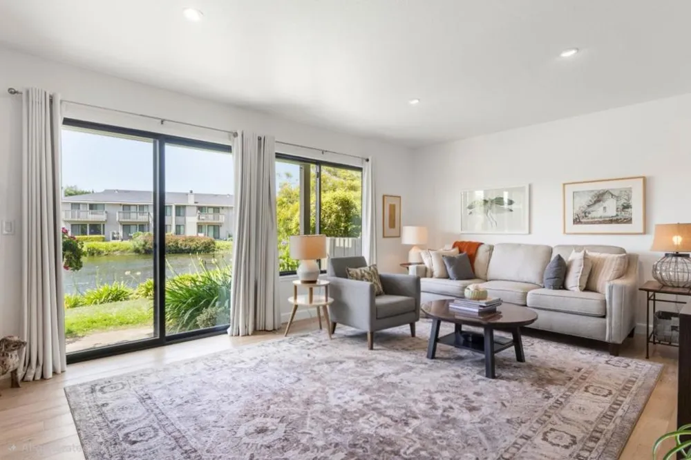 3850 Rio Road #42 Carmel, CA 93923