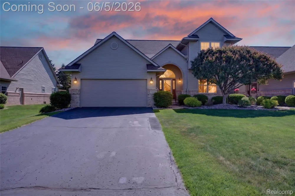 2443 Crossings Circle Davison Township, MI 48423