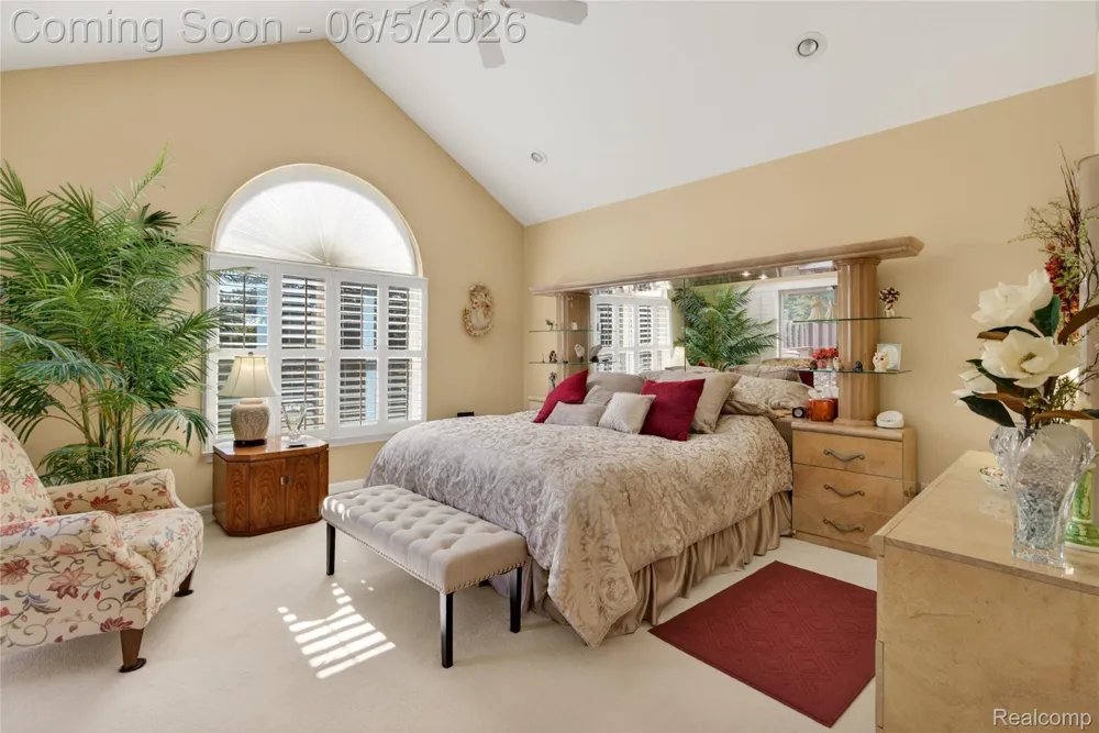 2443 Crossings Circle Davison Township, MI 48423