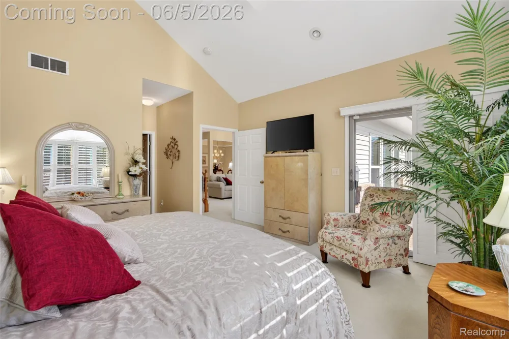 2443 Crossings Circle Davison Township, MI 48423