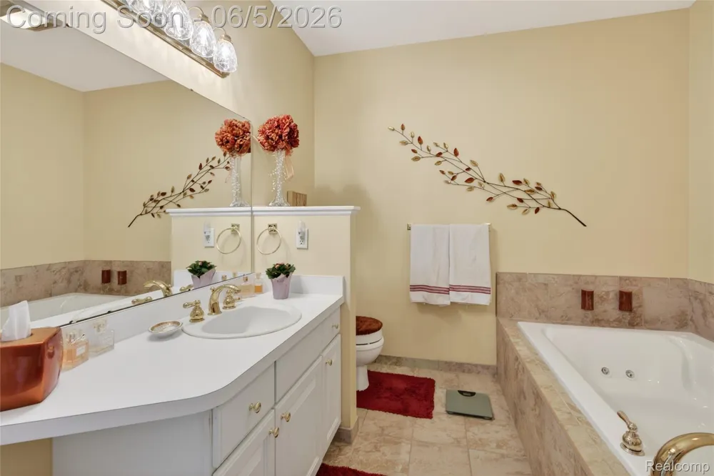 2443 Crossings Circle Davison Township, MI 48423