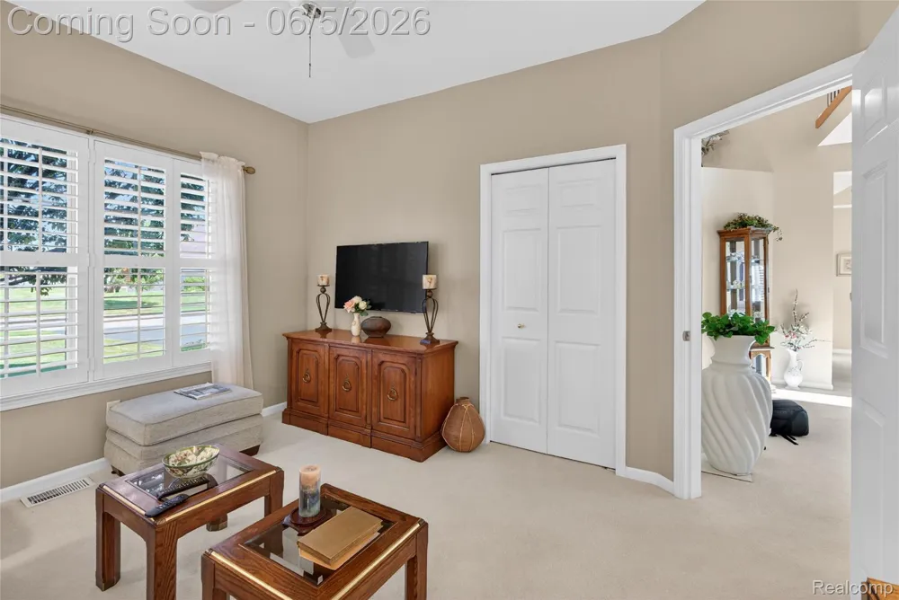 2443 Crossings Circle Davison Township, MI 48423