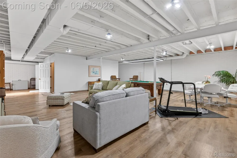 2443 Crossings Circle Davison Township, MI 48423