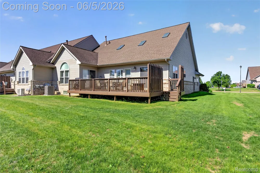 2443 Crossings Circle Davison Township, MI 48423