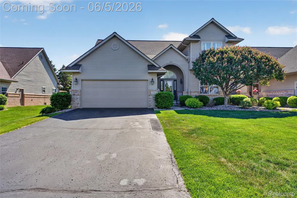 2443 Crossings Circle Davison Township, MI 48423