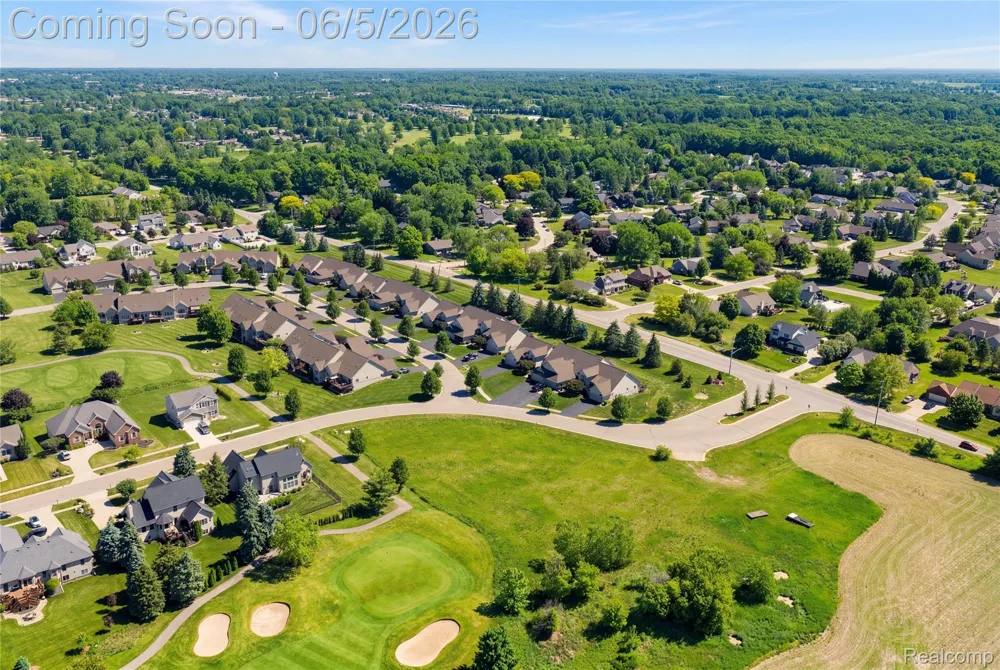 2443 Crossings Circle Davison Township, MI 48423