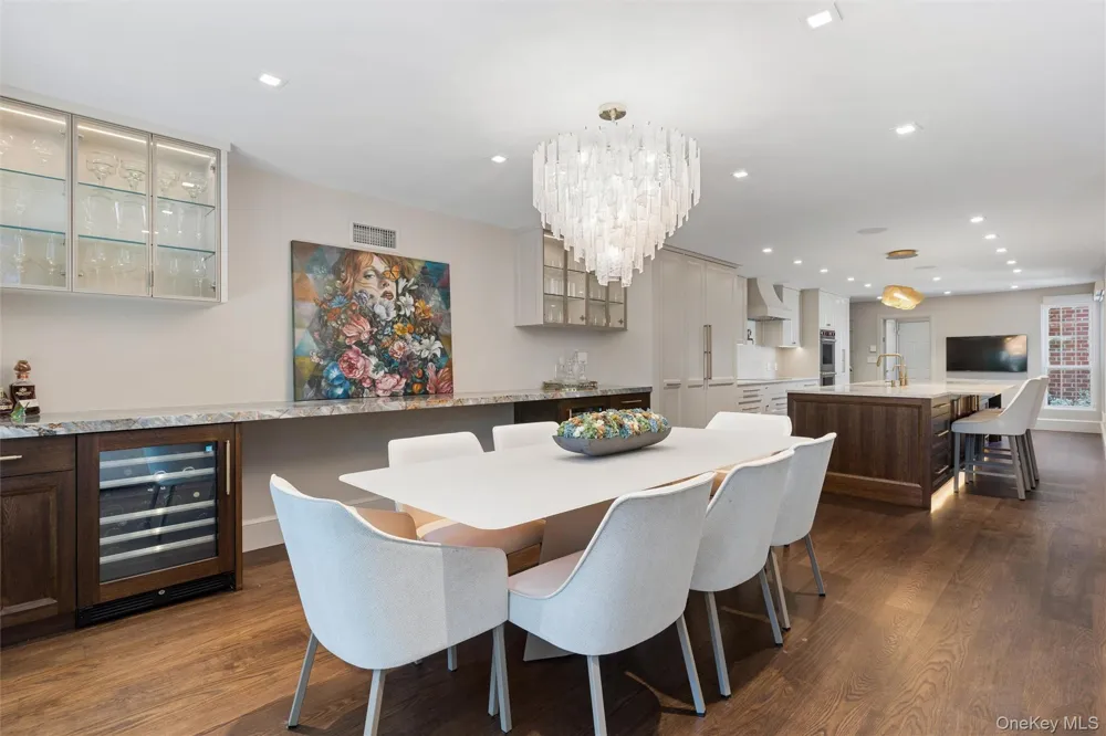 227 Ibis Court Manhasset, NY 11030