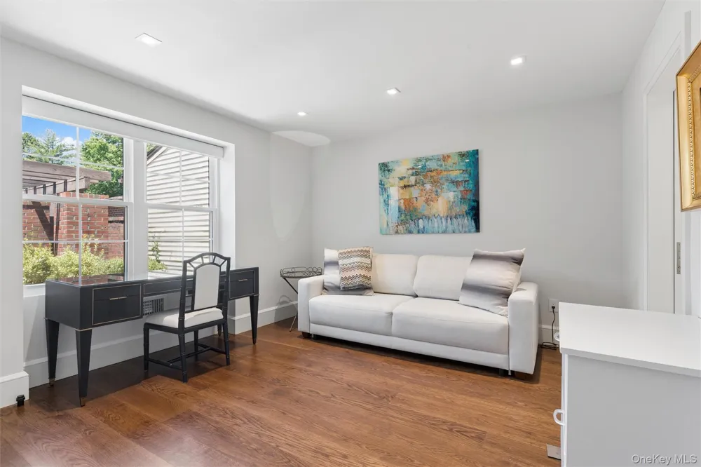 227 Ibis Court Manhasset, NY 11030
