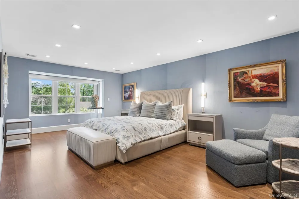 227 Ibis Court Manhasset, NY 11030
