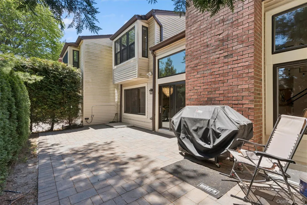 227 Ibis Court Manhasset, NY 11030