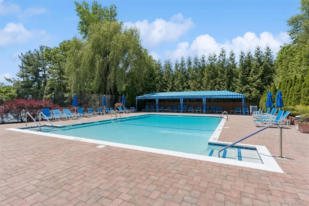 227 Ibis Court Manhasset, NY 11030