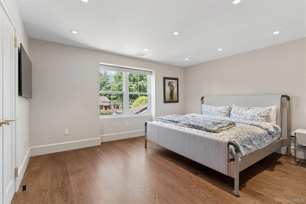 227 Ibis Court Manhasset, NY 11030