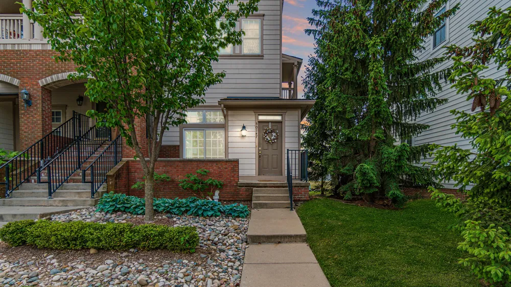 50147 Harding Street Canton, MI 48188
