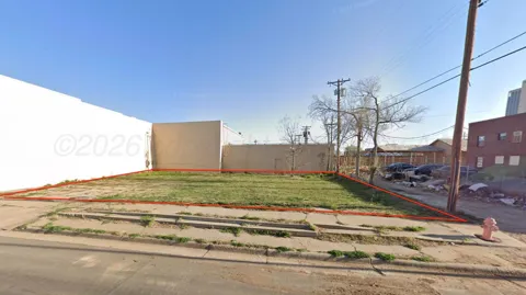 512 SW 10TH AVENUE