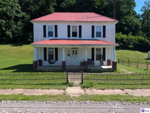 208 W Houston Street