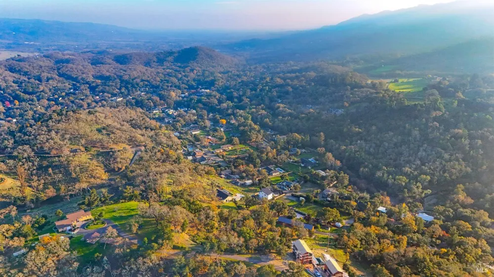 13370 Saddle Road Glen Ellen, CA 95442