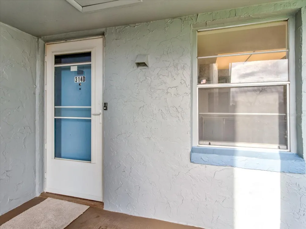 333 LAKE HOWARD DR NW #314D Winter Haven, FL 33880