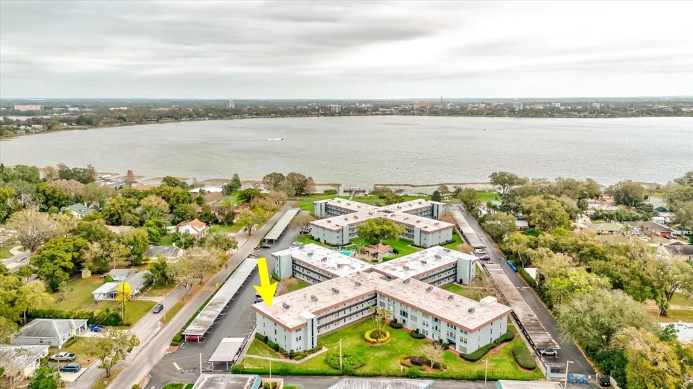 333 LAKE HOWARD DR NW #314D Winter Haven, FL 33880