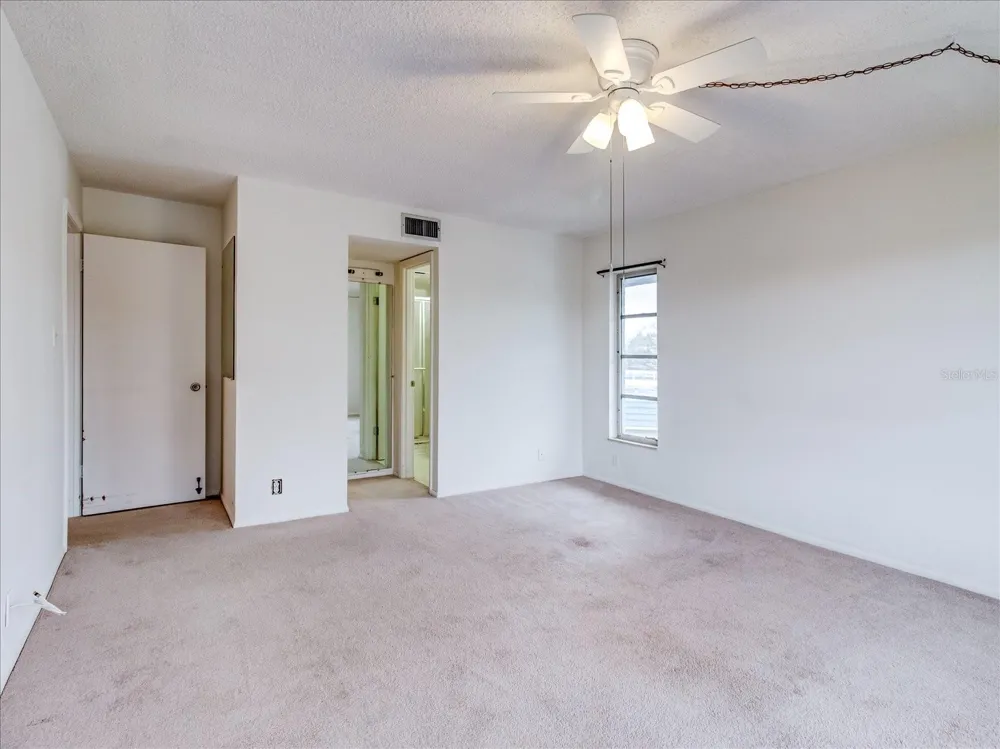 333 LAKE HOWARD DR NW #314D Winter Haven, FL 33880