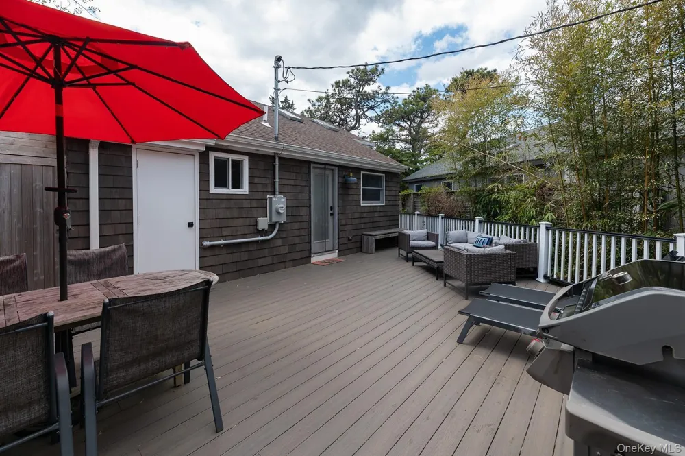 574 Bayberry Walk Ocean Beach, NY 11770