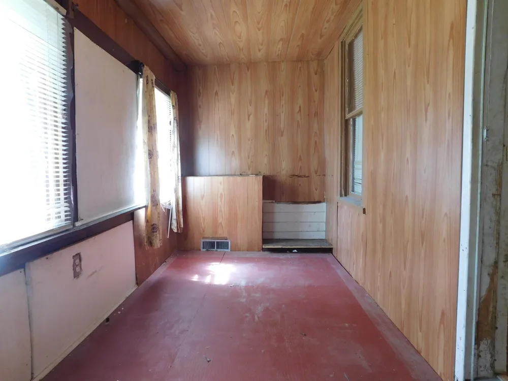 210 W Ash Street Albion City, MI 49224