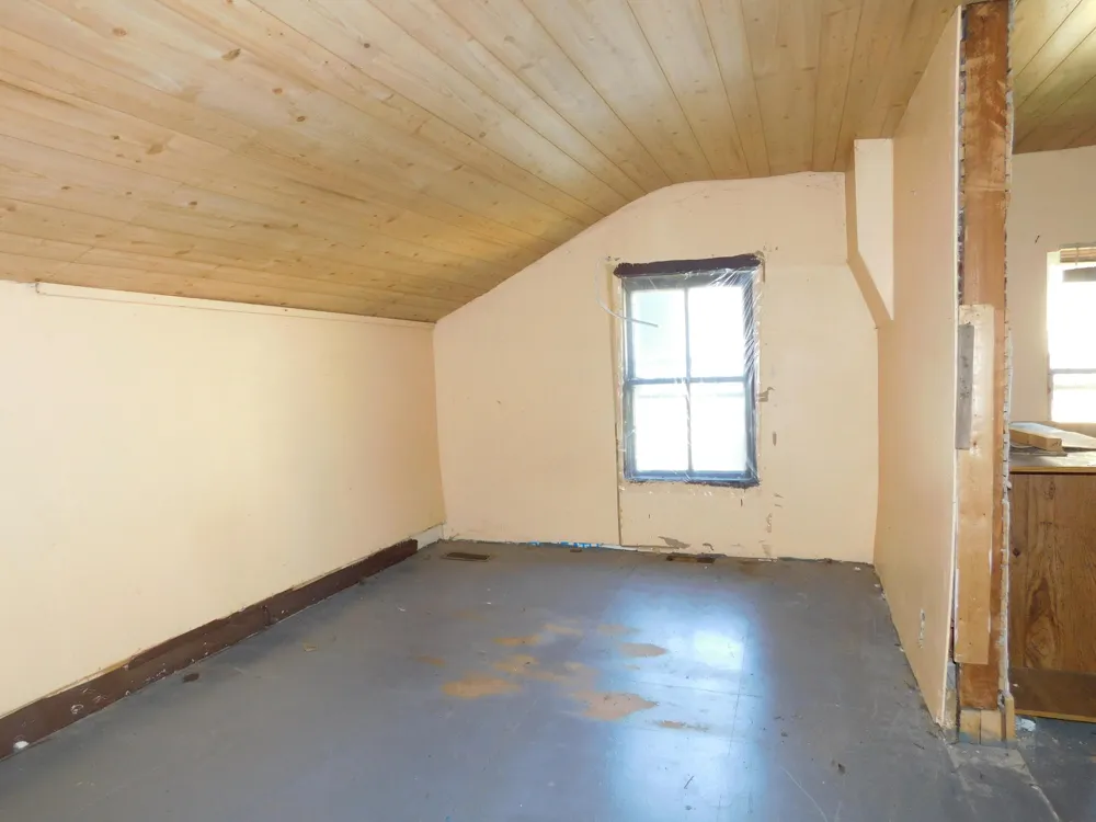 210 W Ash Street Albion City, MI 49224