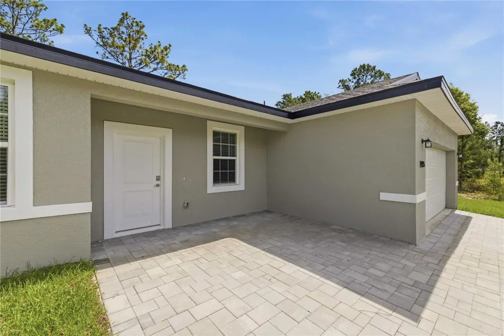 1985 W CORRINE STREET Dunnellon, FL 34434
