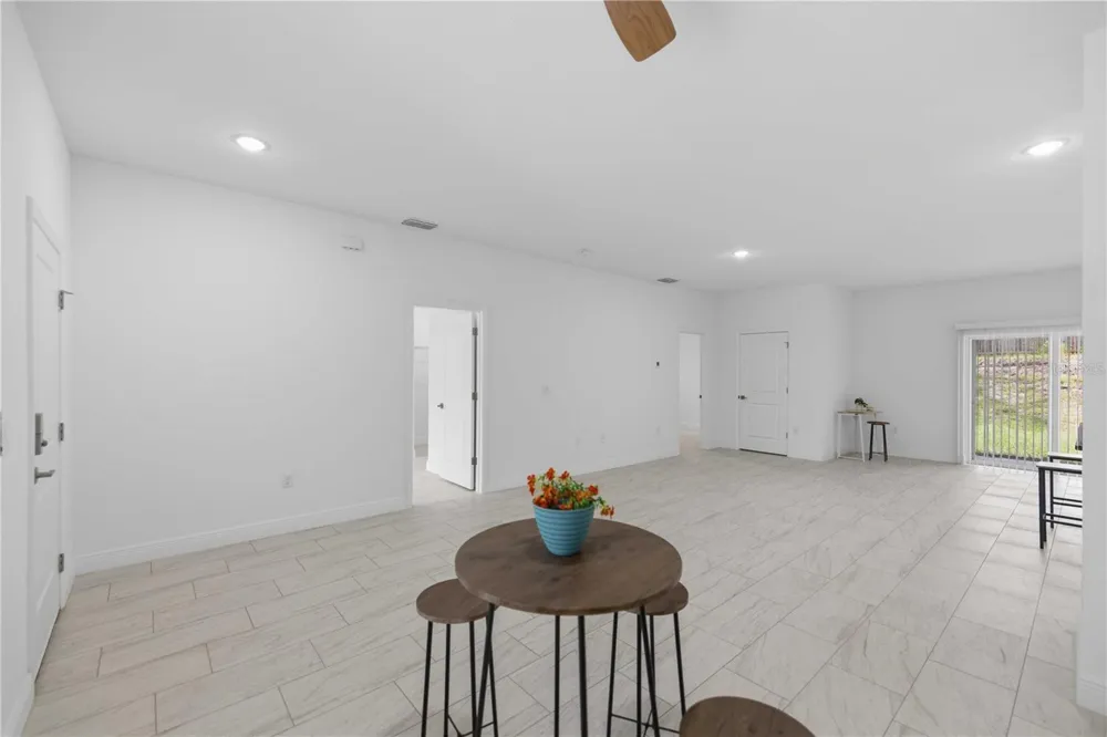 1985 W CORRINE STREET Dunnellon, FL 34434