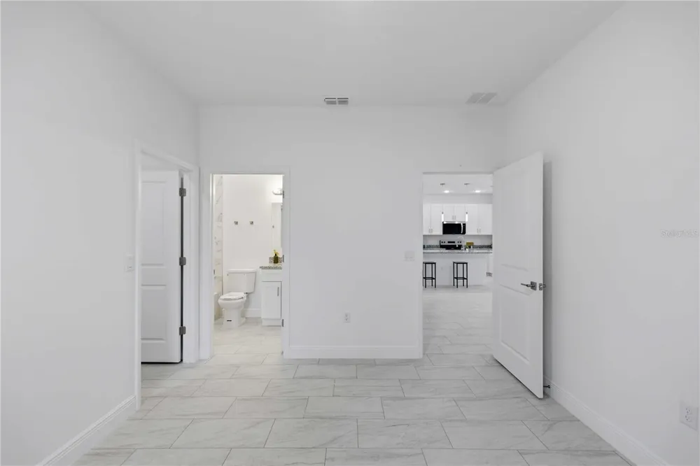 1985 W CORRINE STREET Dunnellon, FL 34434