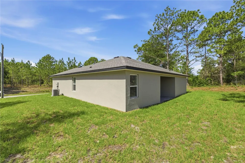 1985 W CORRINE STREET Dunnellon, FL 34434
