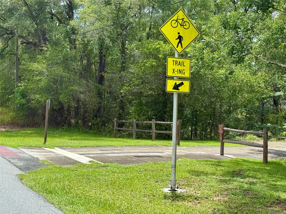 1985 W CORRINE STREET Dunnellon, FL 34434