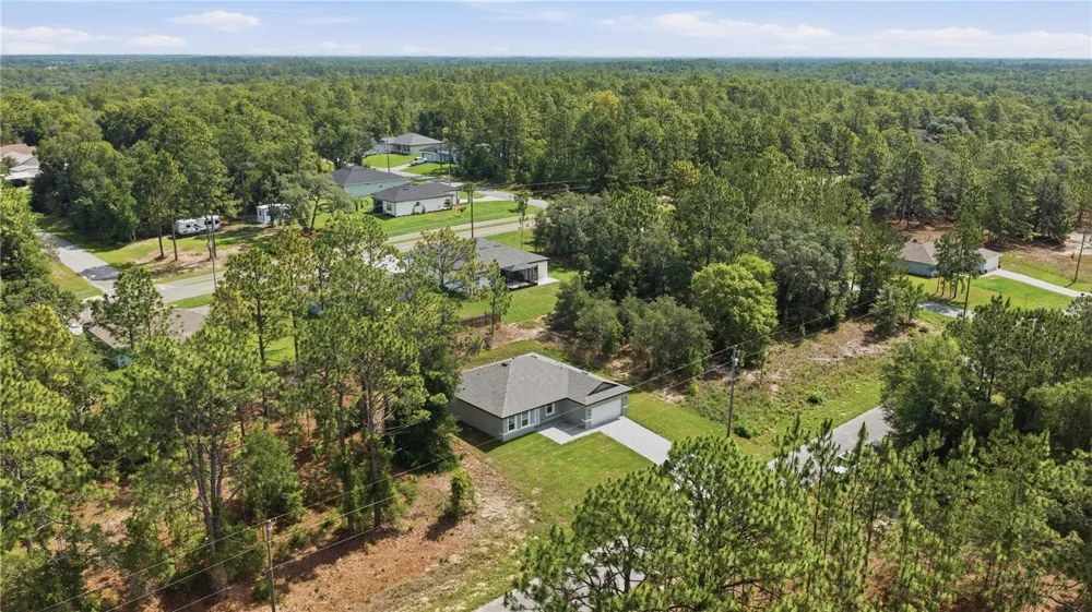 1985 W CORRINE STREET Dunnellon, FL 34434