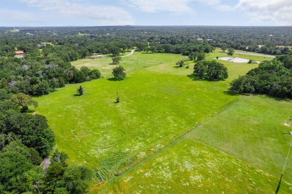 218 Lcr 793 Groesbeck, TX 76642