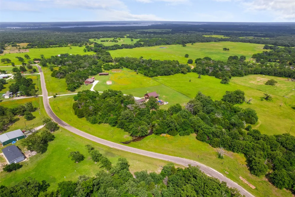 218 Lcr 793 Groesbeck, TX 76642