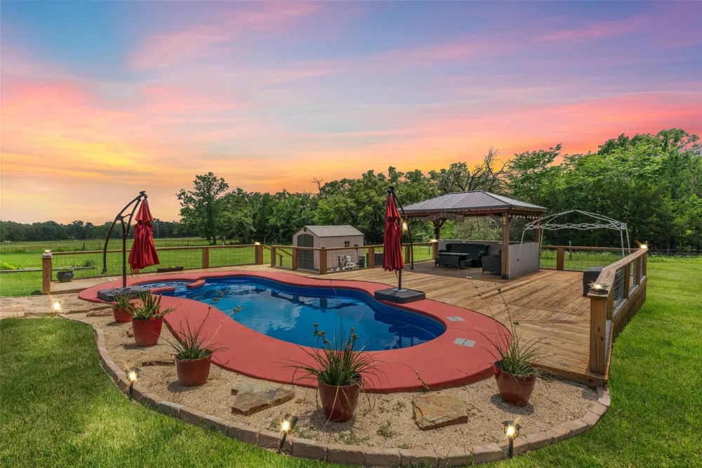 218 Lcr 793 Groesbeck, TX 76642