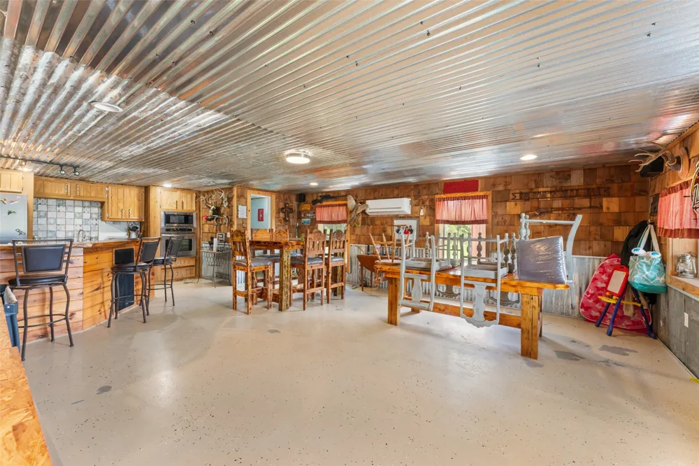 218 Lcr 793 Groesbeck, TX 76642