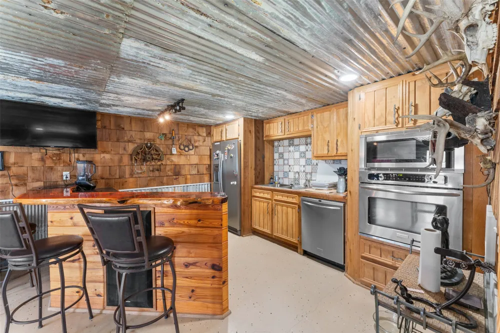 218 Lcr 793 Groesbeck, TX 76642