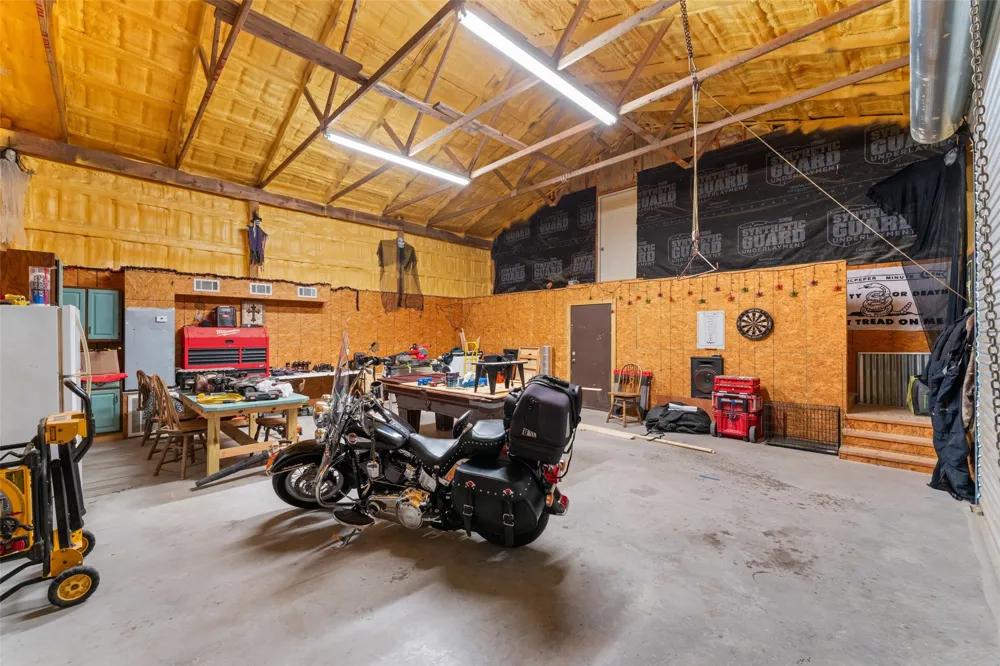 218 Lcr 793 Groesbeck, TX 76642