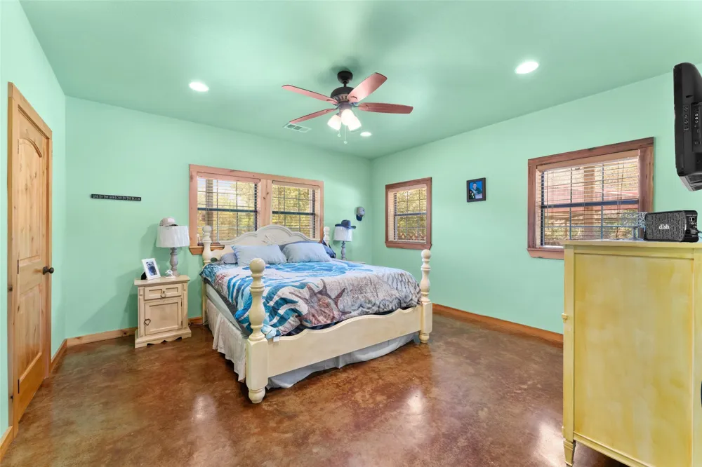 218 Lcr 793 Groesbeck, TX 76642