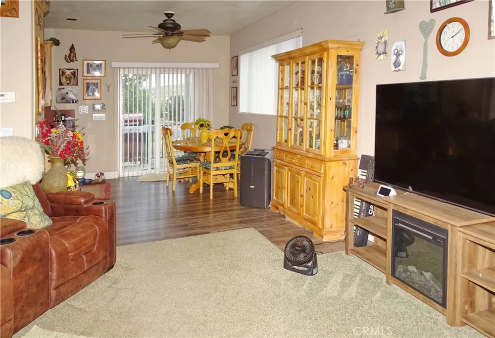 2097 Fox Big Bear City, CA 92314