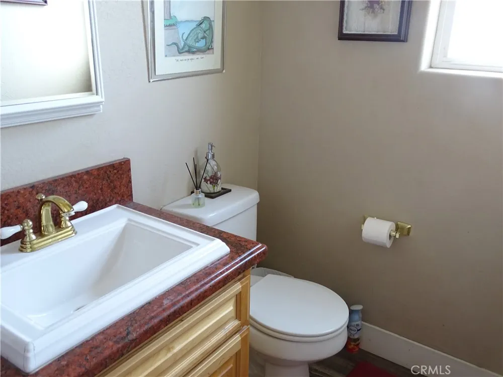2097 Fox Big Bear City, CA 92314