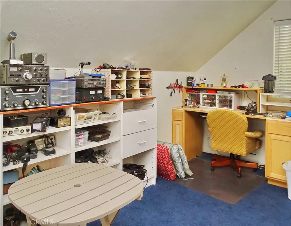 2097 Fox Big Bear City, CA 92314