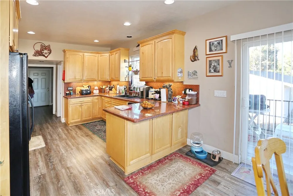 2097 Fox Big Bear City, CA 92314