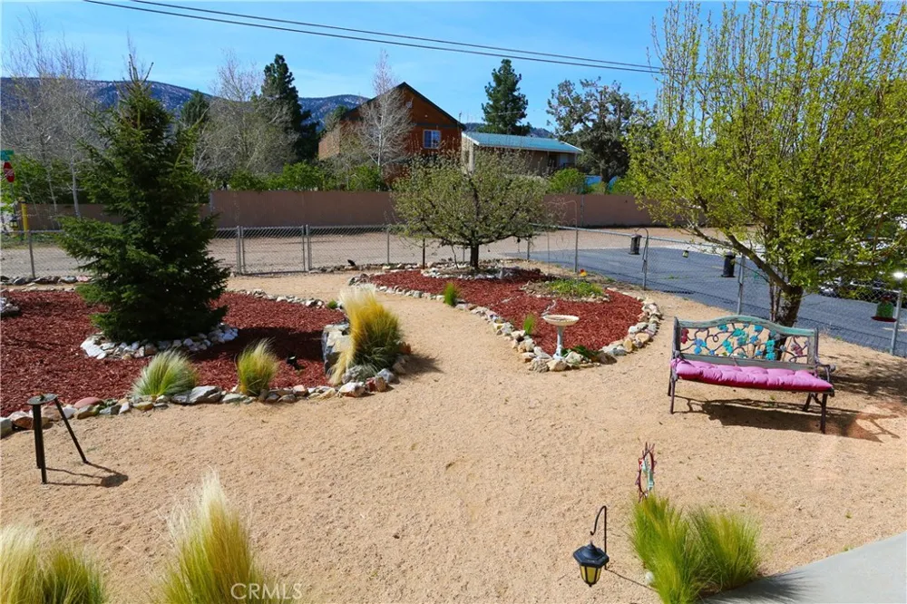 2097 Fox Big Bear City, CA 92314