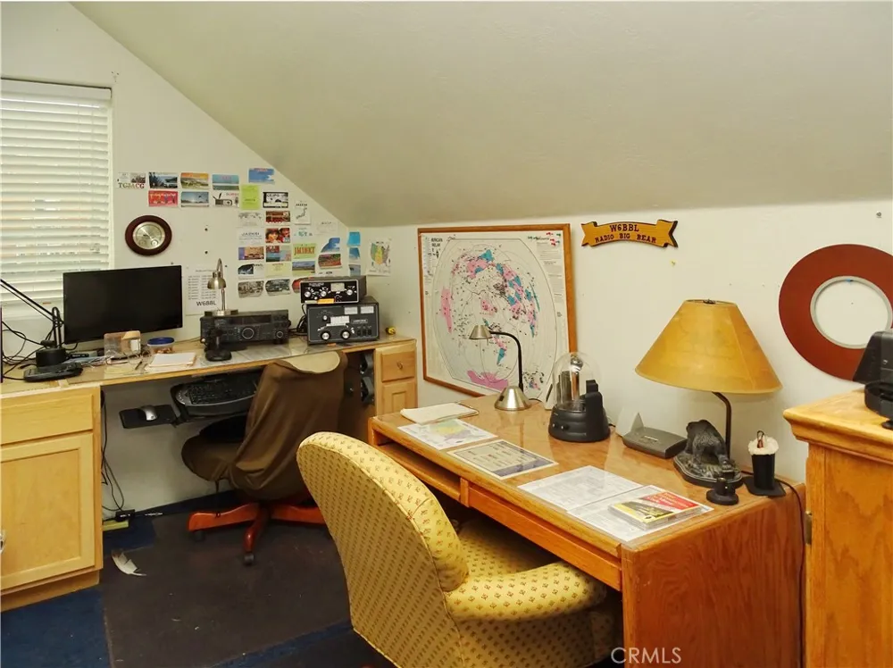 2097 Fox Big Bear City, CA 92314