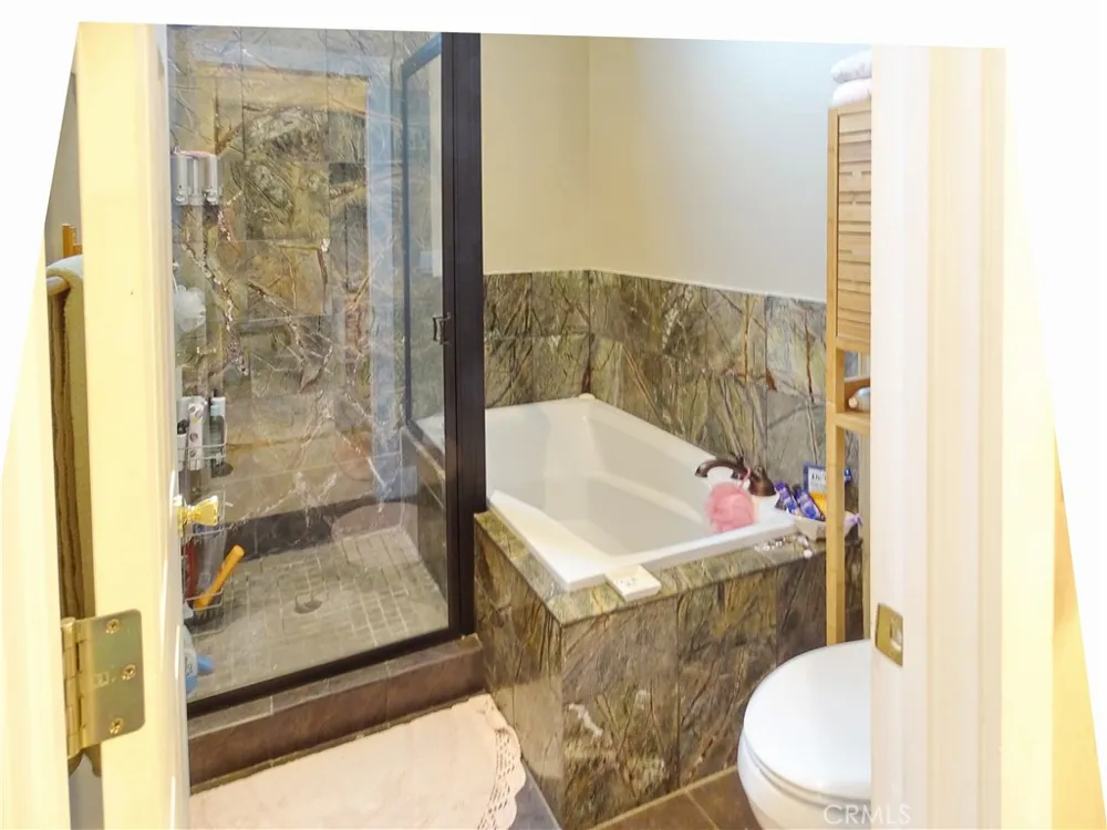 2097 Fox Big Bear City, CA 92314